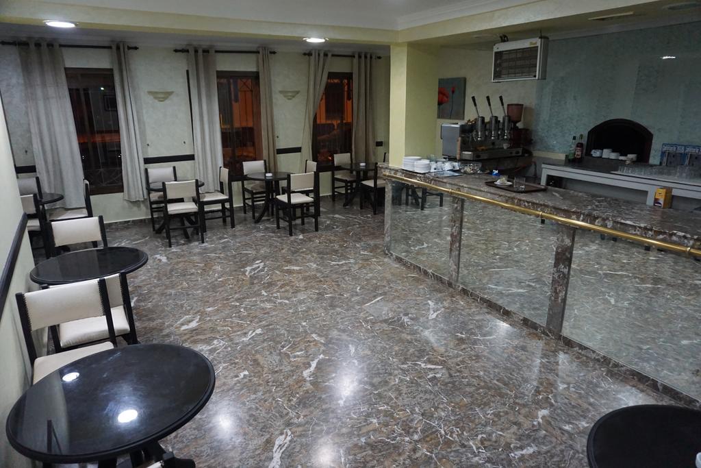 Hotel Zelis Асіла Екстер'єр фото