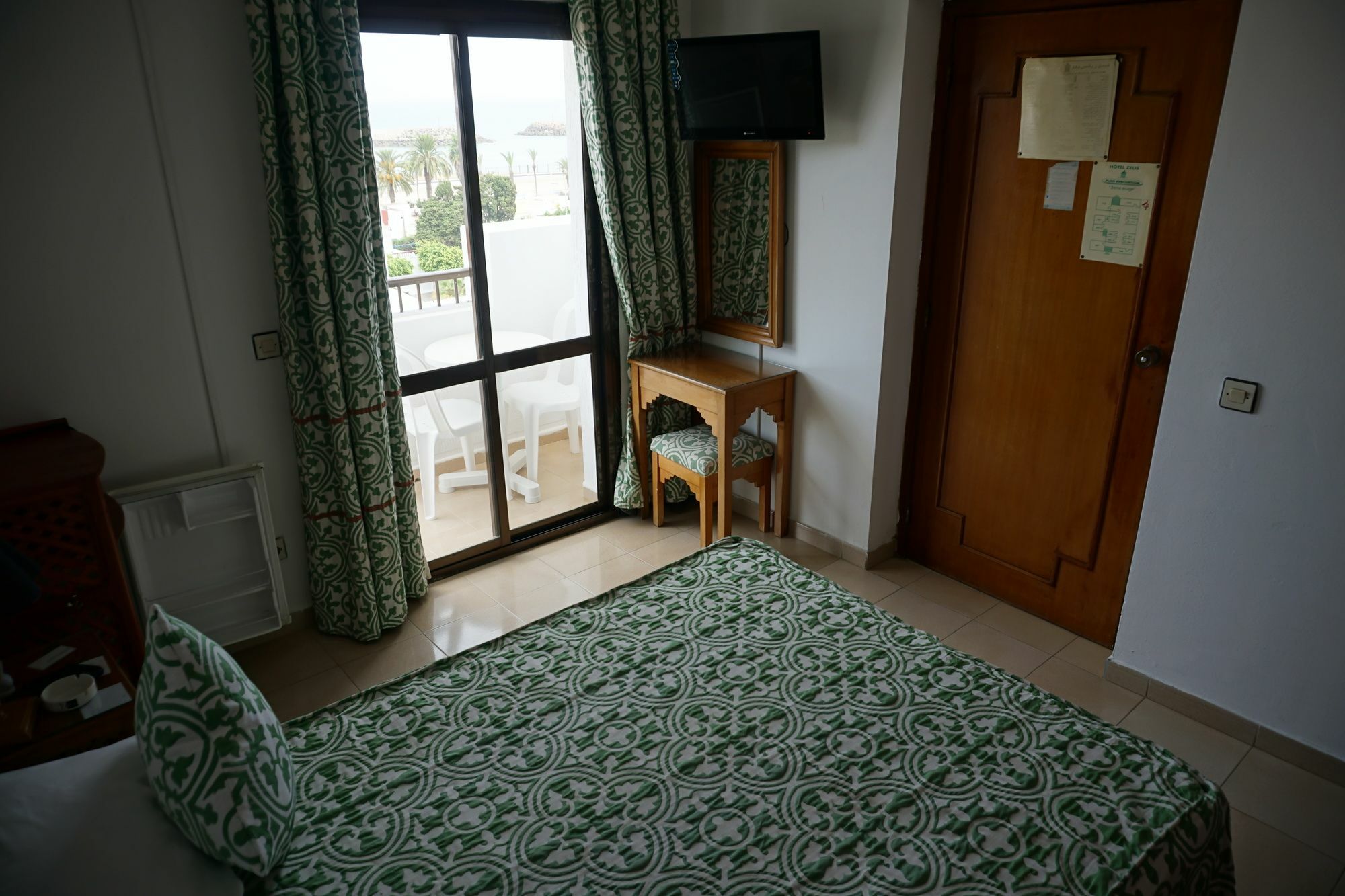 Hotel Zelis Асіла Екстер'єр фото
